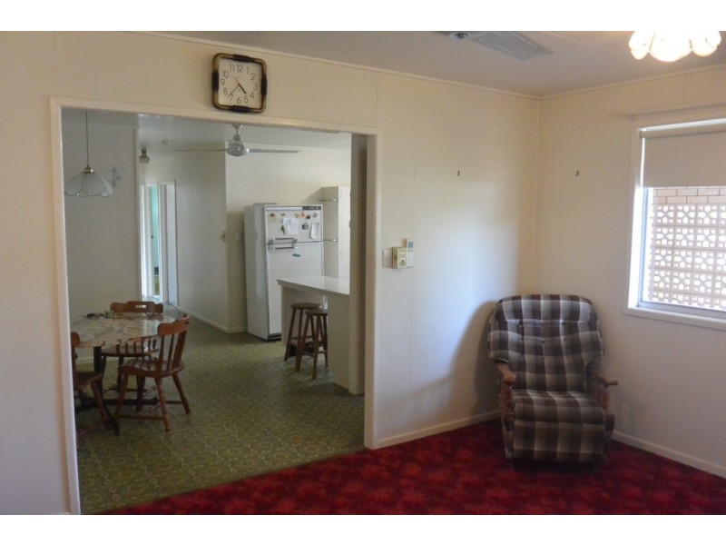 6 Pitt St, Beaudesert QLD 4285