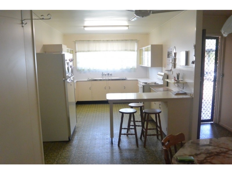 6 Pitt St, Beaudesert QLD 4285