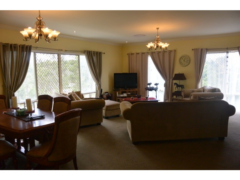 3 Lakeside Court, Beaudesert QLD 4285