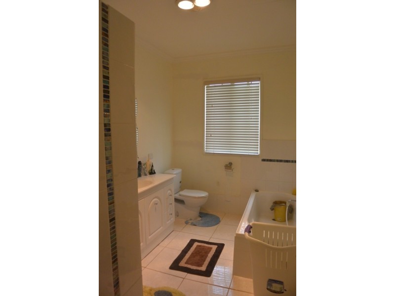 3 Lakeside Court, Beaudesert QLD 4285