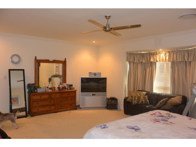 3 Lakeside Court, Beaudesert QLD 4285