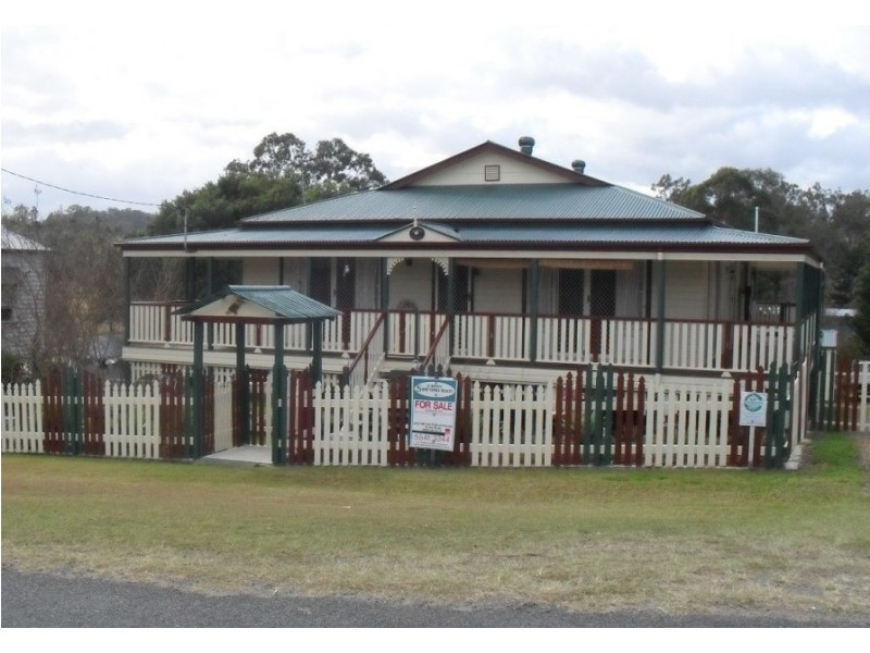 15 John St, Rathdowney QLD 4287