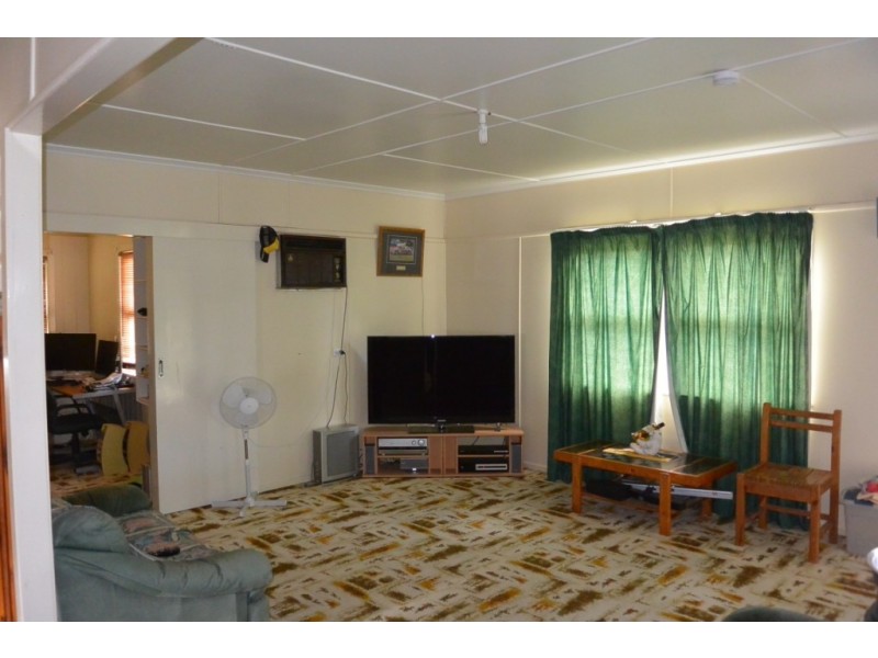 12 Kamarooka St, Beaudesert QLD 4285