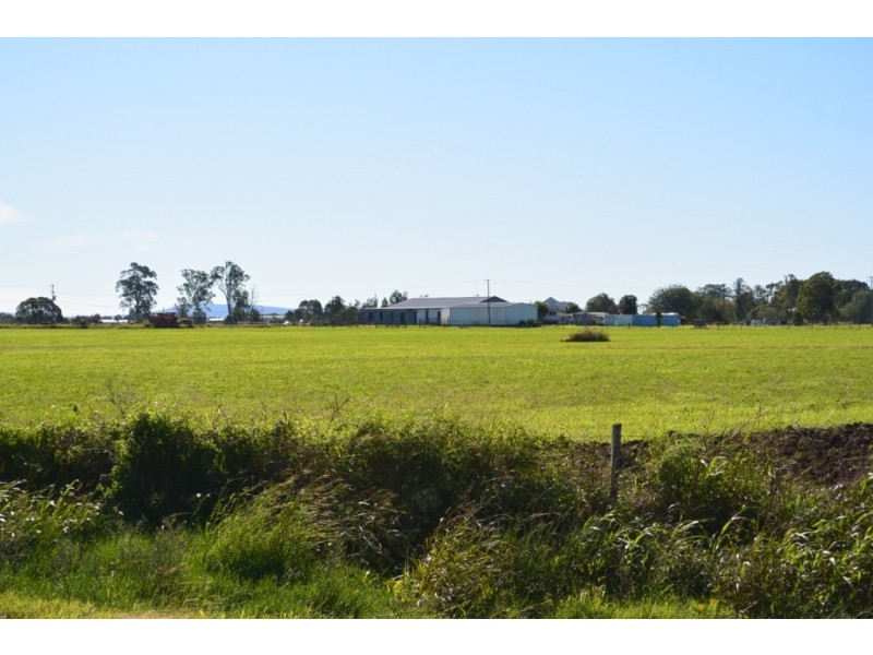 13 Kerwin Rd, Beaudesert QLD 4285