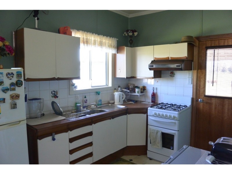 13 Kerwin Rd, Beaudesert QLD 4285