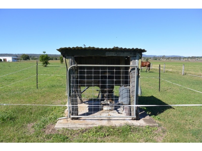 13 Kerwin Rd, Beaudesert QLD 4285
