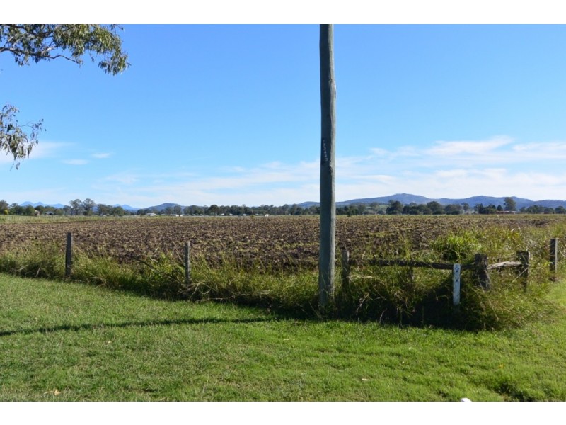 13 Kerwin Rd, Beaudesert QLD 4285