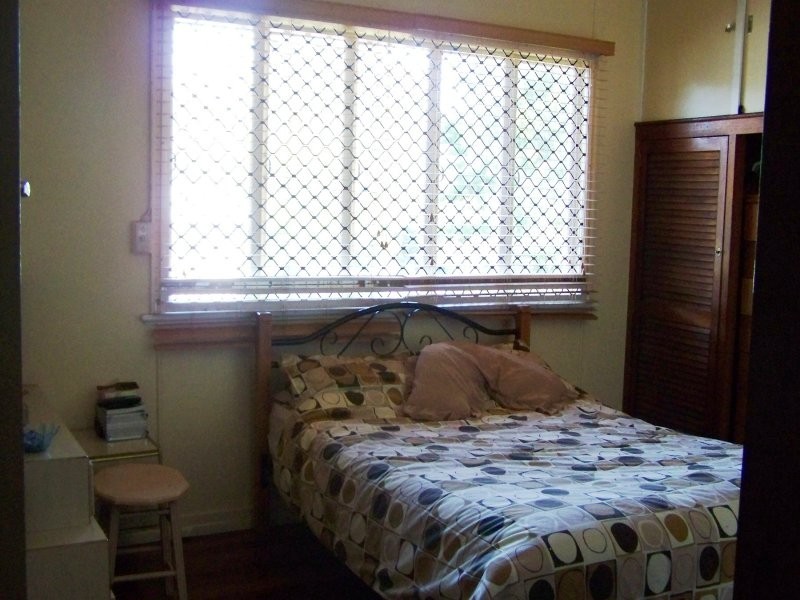 1B Hart St, Beaudesert QLD 4285