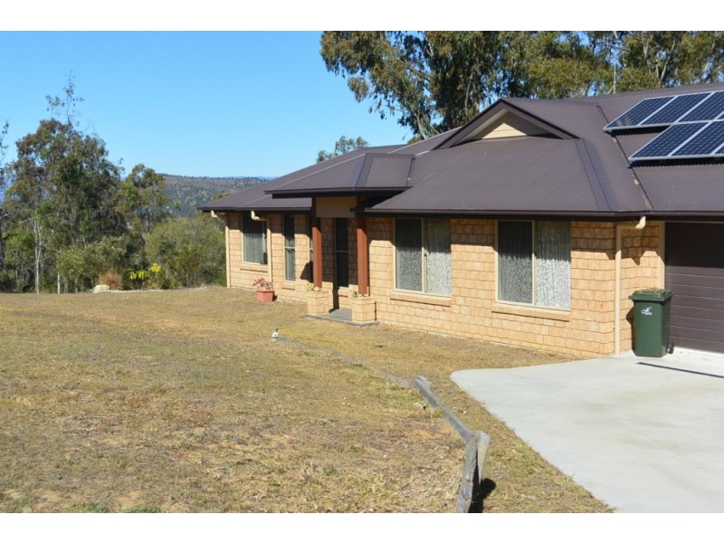 1-3 Charles Cl, Kooralbyn QLD 4285