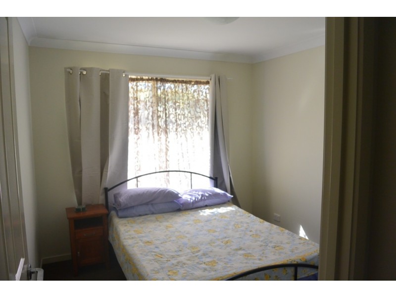 1-3 Charles Cl, Kooralbyn QLD 4285
