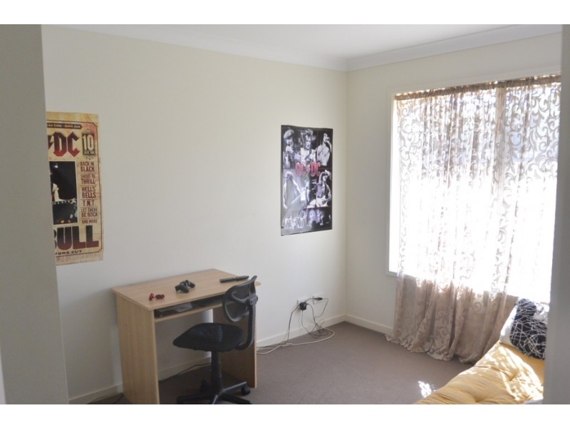 1-3 Charles Cl, Kooralbyn QLD 4285