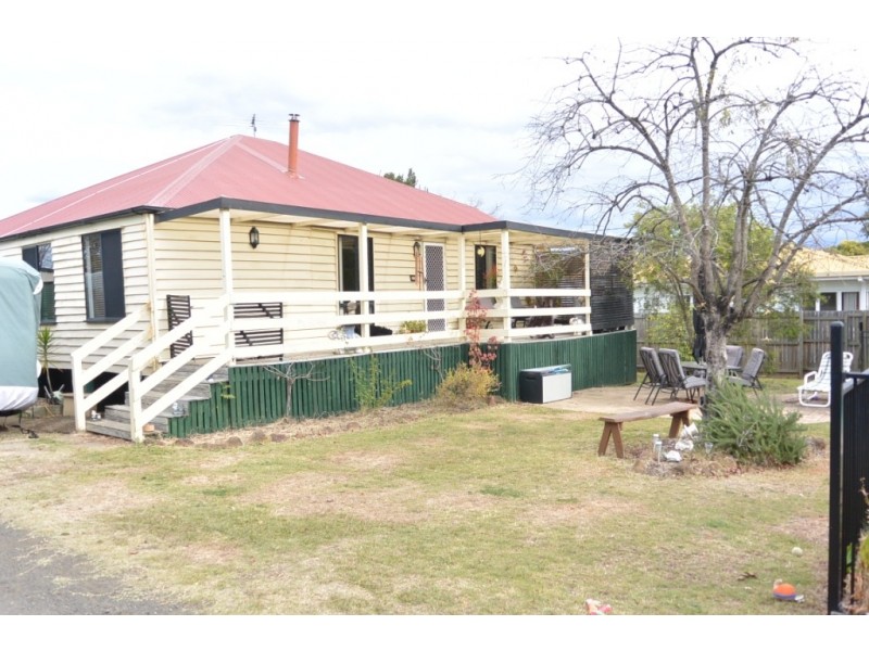 19 Birnam St, Beaudesert QLD 4285