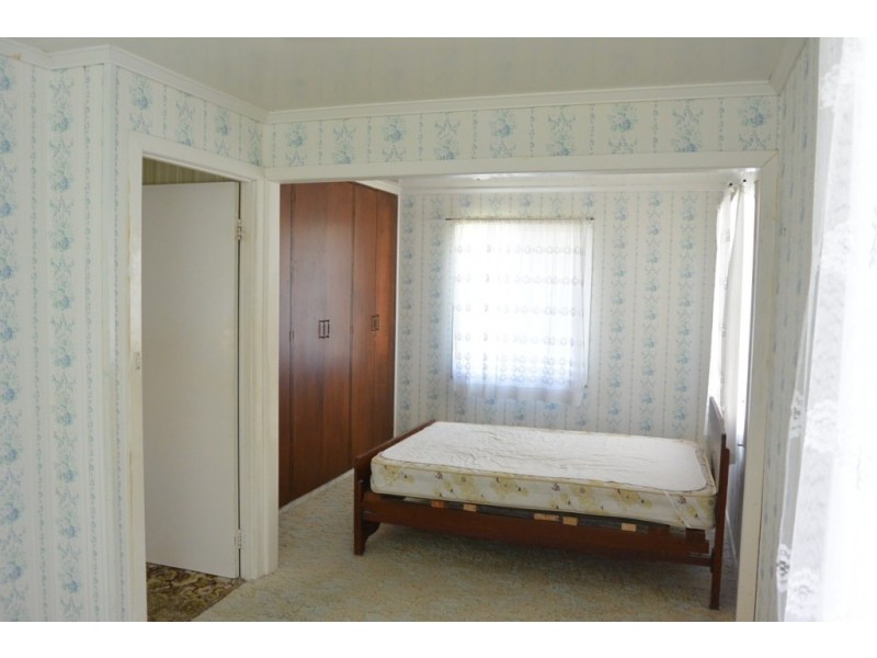 11 Hart St, Beaudesert QLD 4285