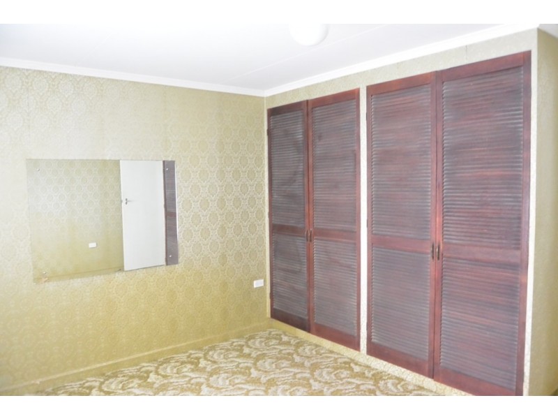 11 Hart St, Beaudesert QLD 4285