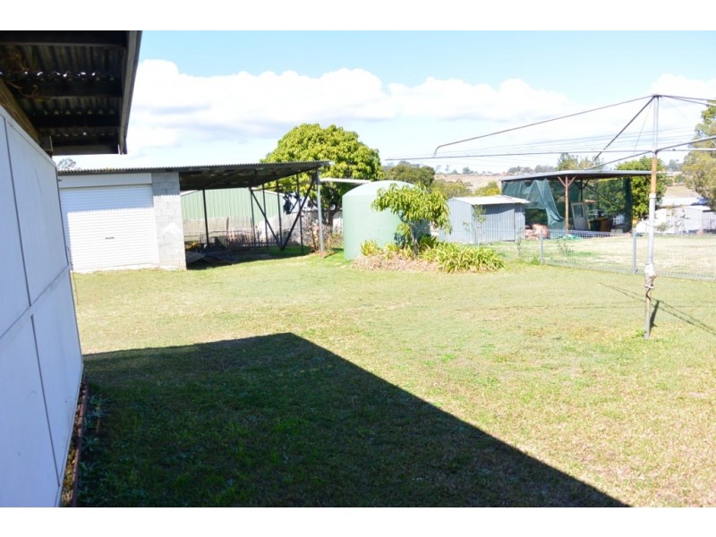 11 Hart St, Beaudesert QLD 4285