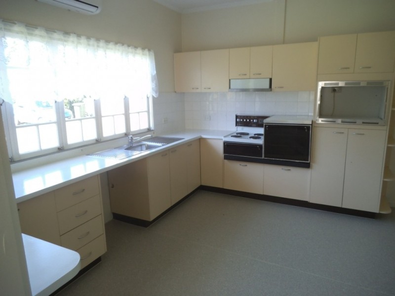 28 Boundary Street, Beaudesert QLD 4285