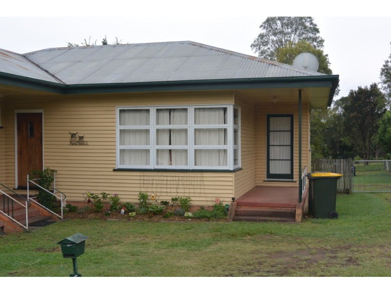 6 Selwyn Street, Beaudesert QLD 4285
