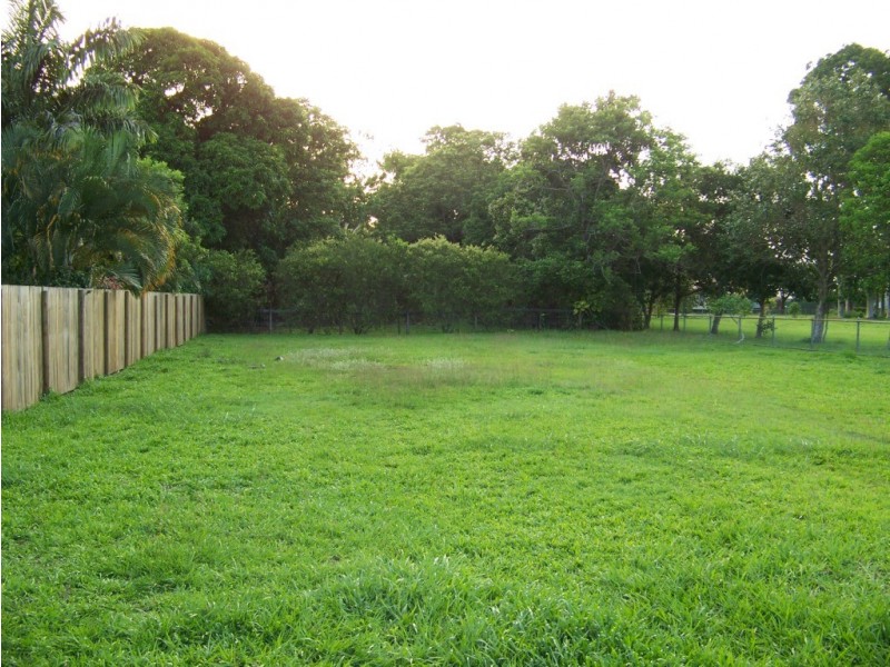 17 Nielsen St, Aloomba QLD 4871