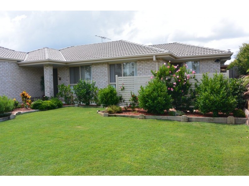 13 Hillside Cres, Beaudesert QLD 4285