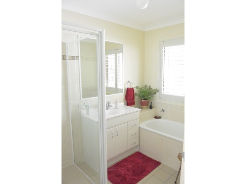 13 Hillside Cres, Beaudesert QLD 4285