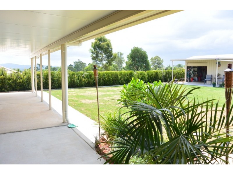 13 Hillside Cres, Beaudesert QLD 4285