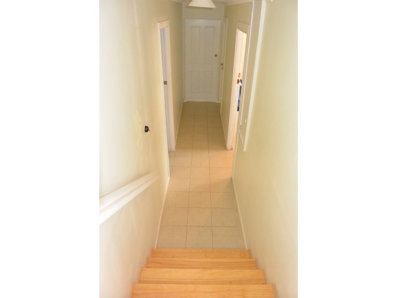 8 Pitt Street, Beaudesert QLD 4285