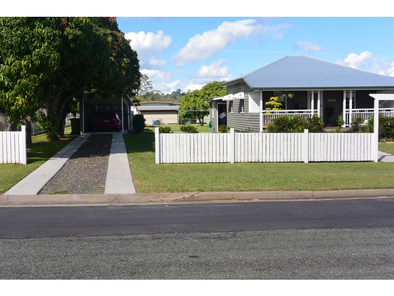 13 Hart Street, Beaudesert QLD 4285