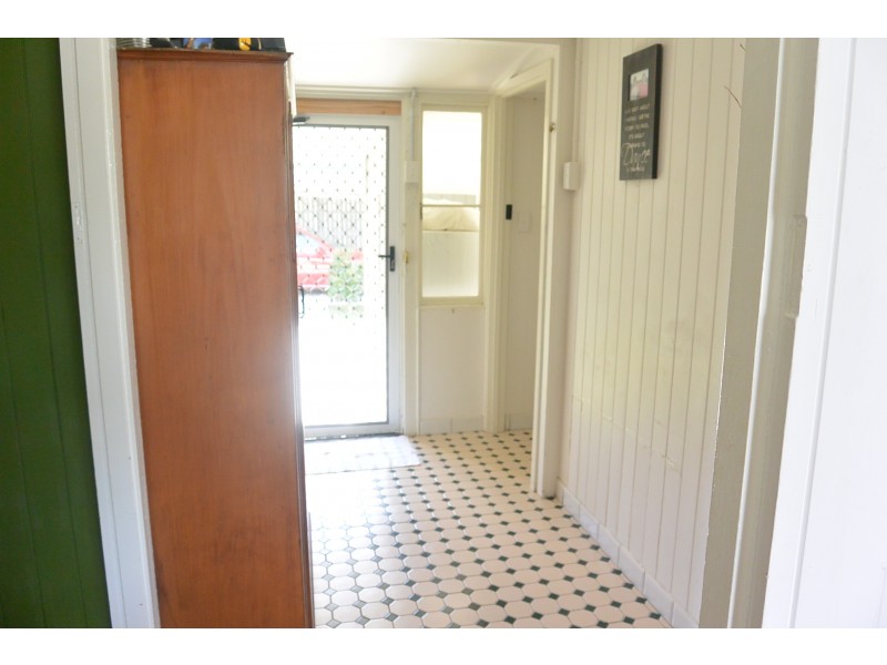 13 Hart Street, Beaudesert QLD 4285
