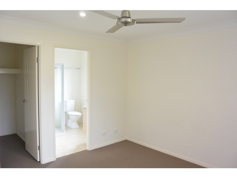 10 Phoebe Way, Beaudesert QLD 4285