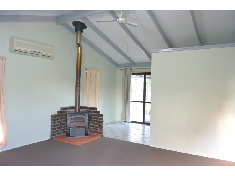 33 Cedar Drive, Beaudesert QLD 4285