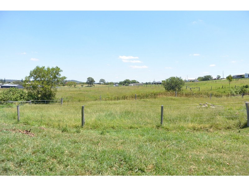 27-37 Glycine Court, Beaudesert QLD 4285