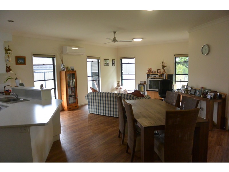 13 Tequesta Drive, Beaudesert QLD 4285