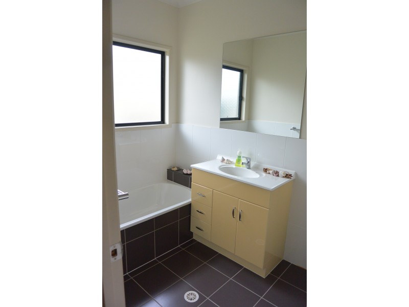 13 Tequesta Drive, Beaudesert QLD 4285