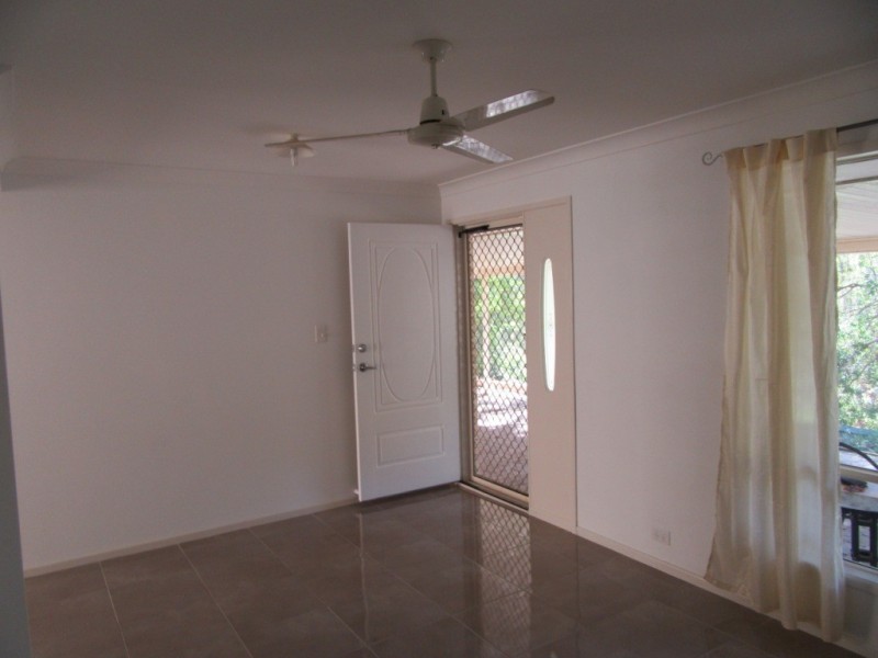 27 Smales Close, Kooralbyn QLD 4285