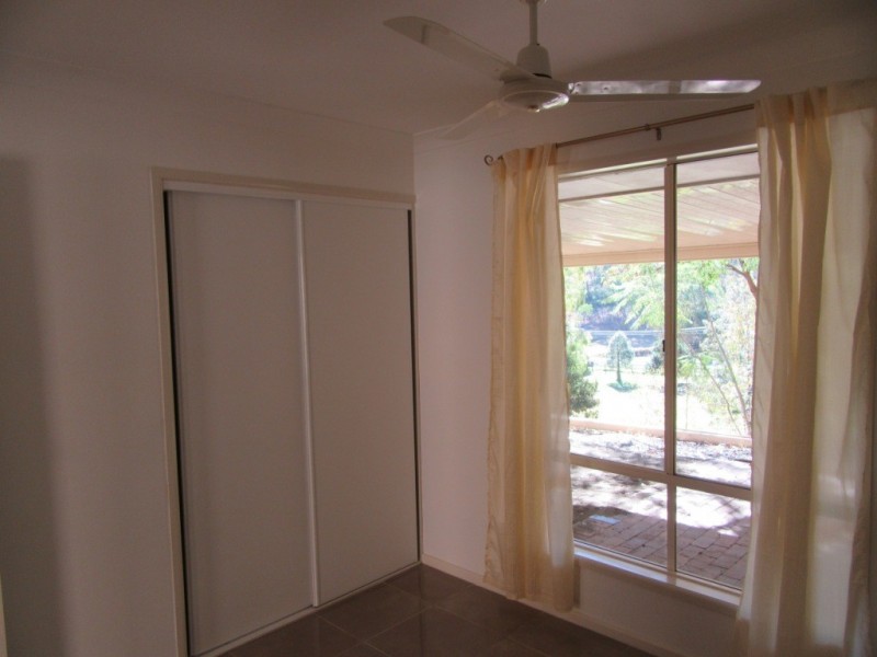 27 Smales Close, Kooralbyn QLD 4285