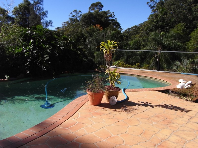 Hunchy QLD 4555