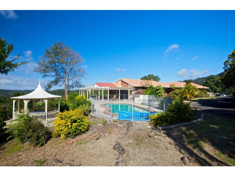 Hunchy QLD 4555