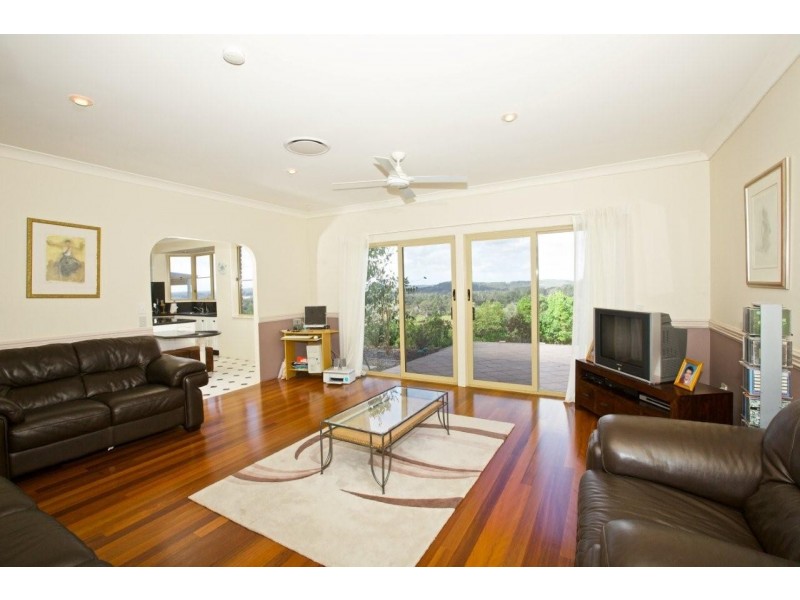 Hunchy QLD 4555