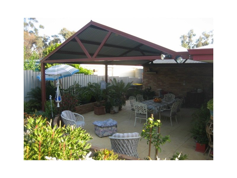 17 WANGALLA ROAD, Koongamia WA 6056
