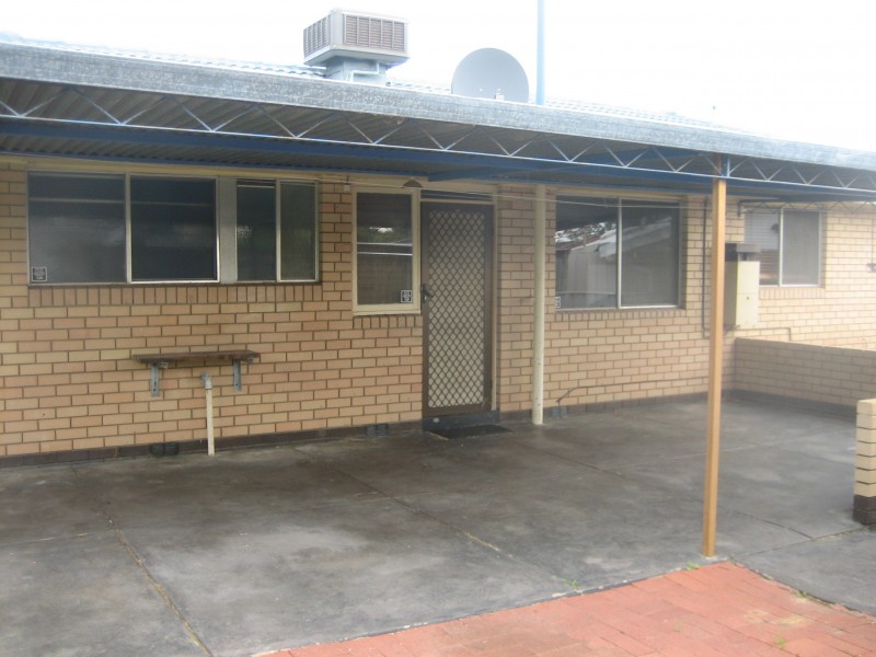 12 Frost St, Swan View WA 6056