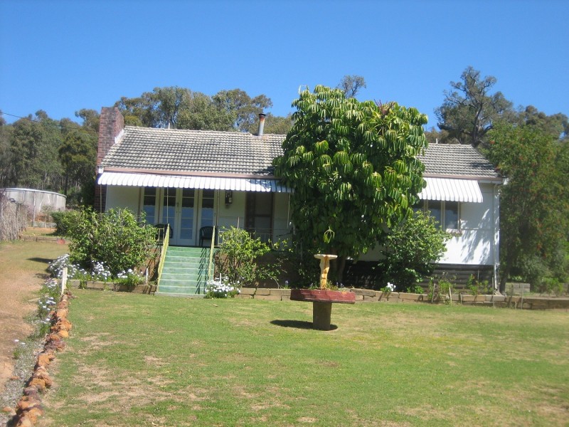 2475 VICTORIA ROAD, Hovea WA 6071