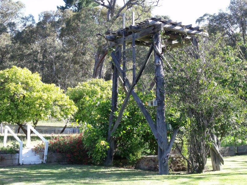 2475 VICTORIA ROAD, Hovea WA 6071