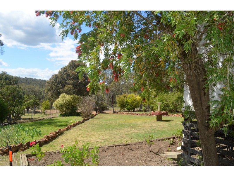 2475 VICTORIA ROAD, Hovea WA 6071