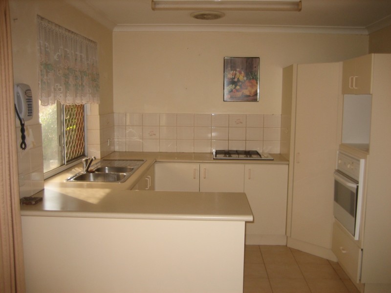 2/11 ELVIRE STREET, Midland WA 6056