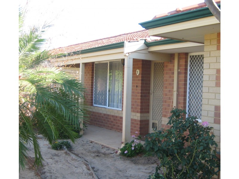 2/11 ELVIRE STREET, Midland WA 6056