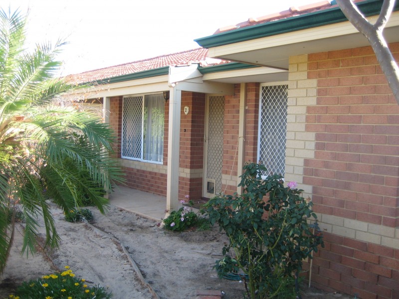 2/11 ELVIRE STREET, Midland WA 6056