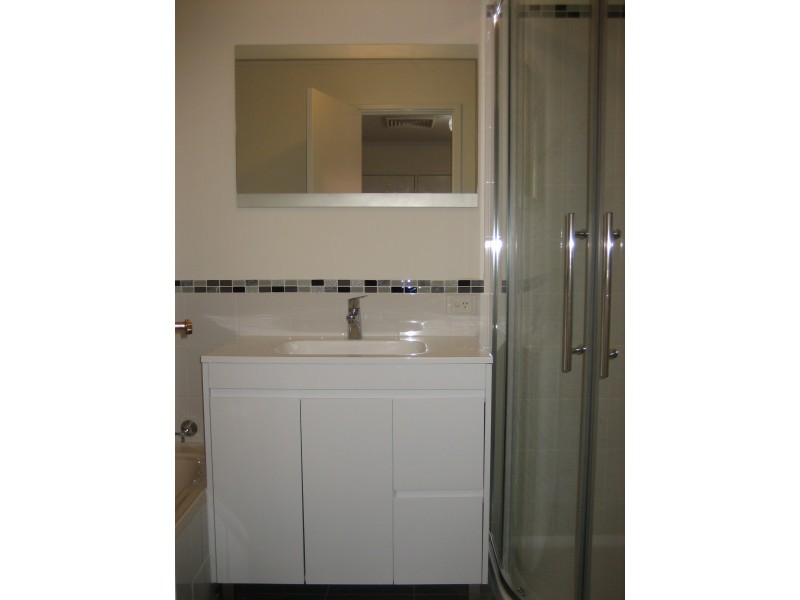 5/11 ELVIRE STREET, Midland WA 6056