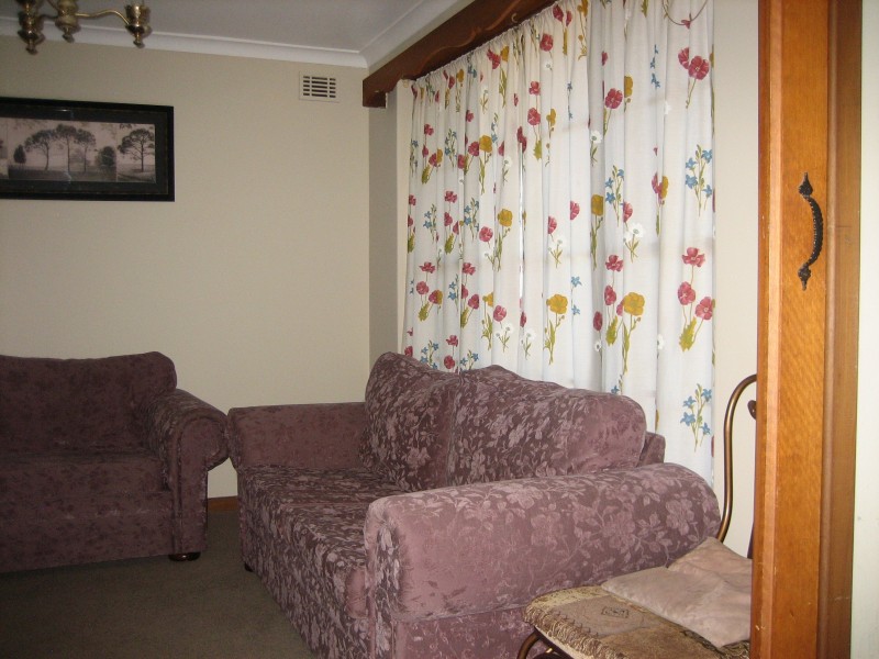 5 REDDY AVENUE, Mundaring WA 6073