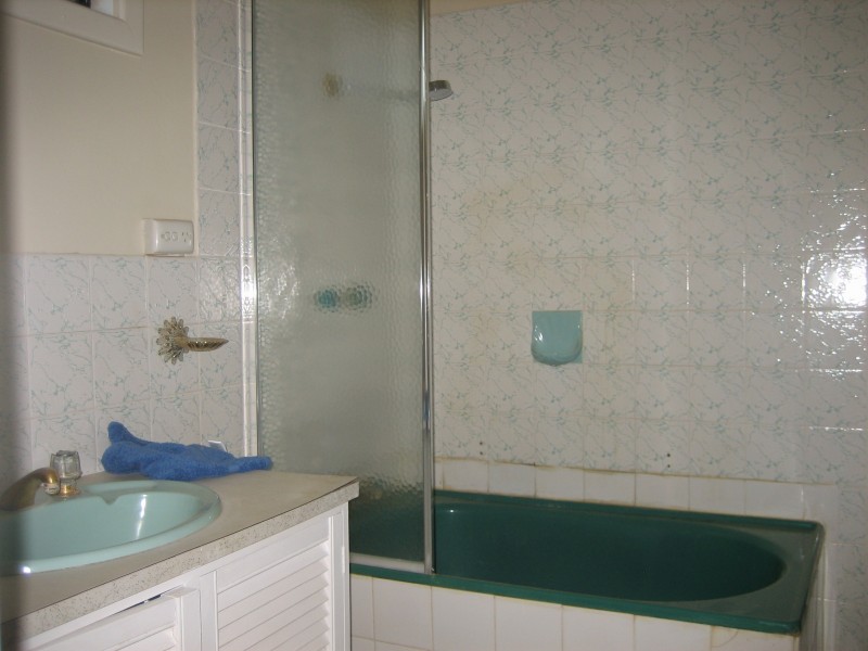 5 REDDY AVENUE, Mundaring WA 6073