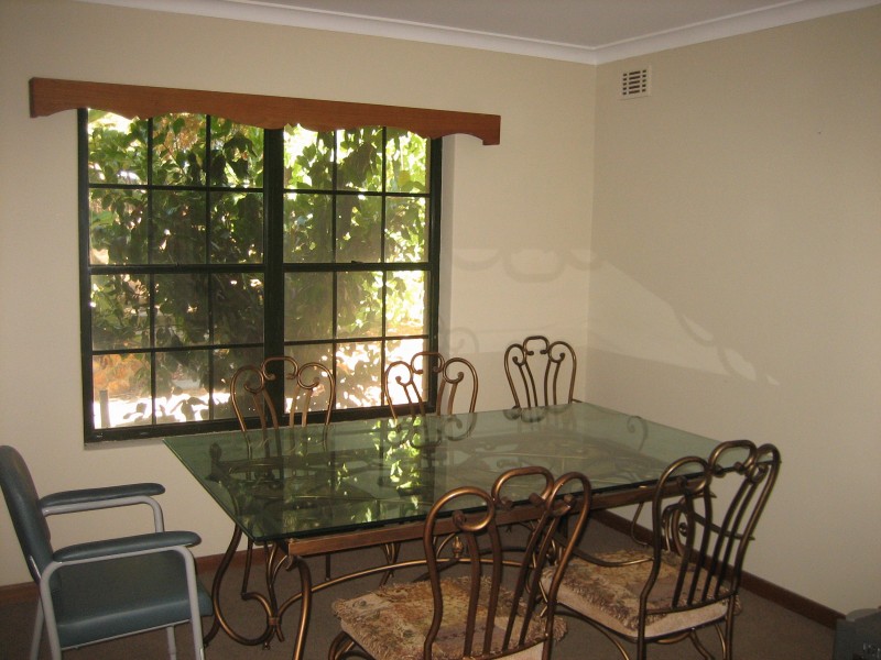 5 REDDY AVENUE, Mundaring WA 6073